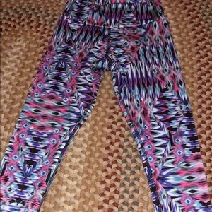 KOS USA patterned leggings